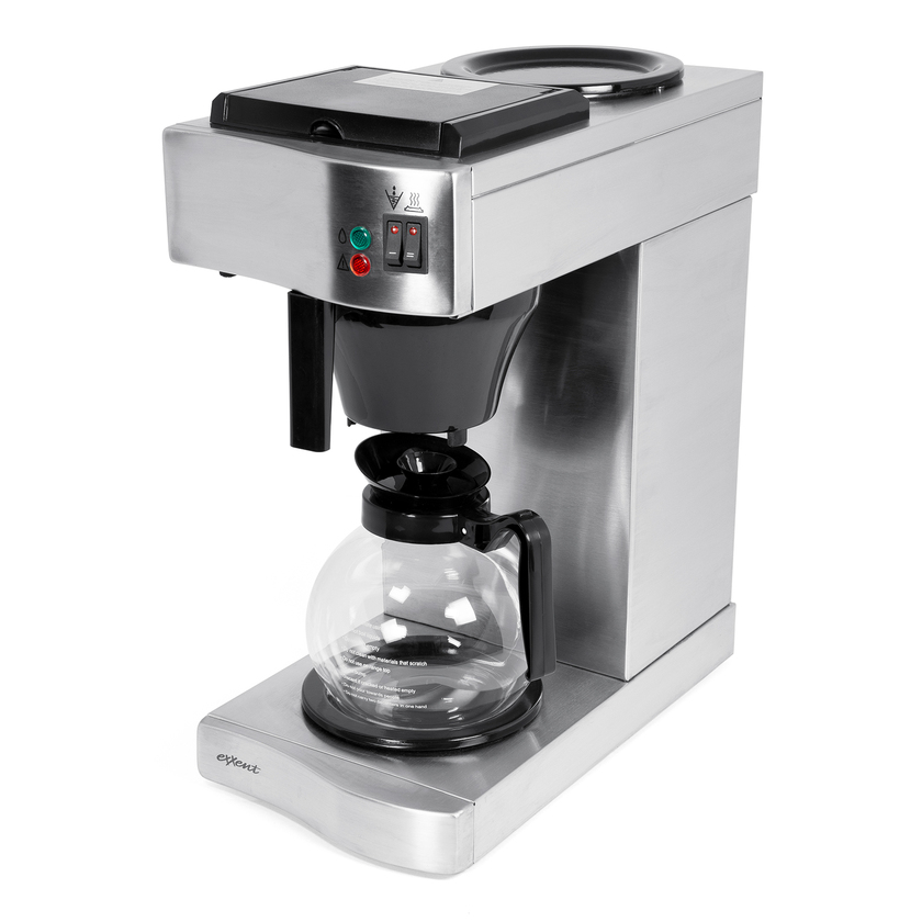 Coffee machine with manual refilling