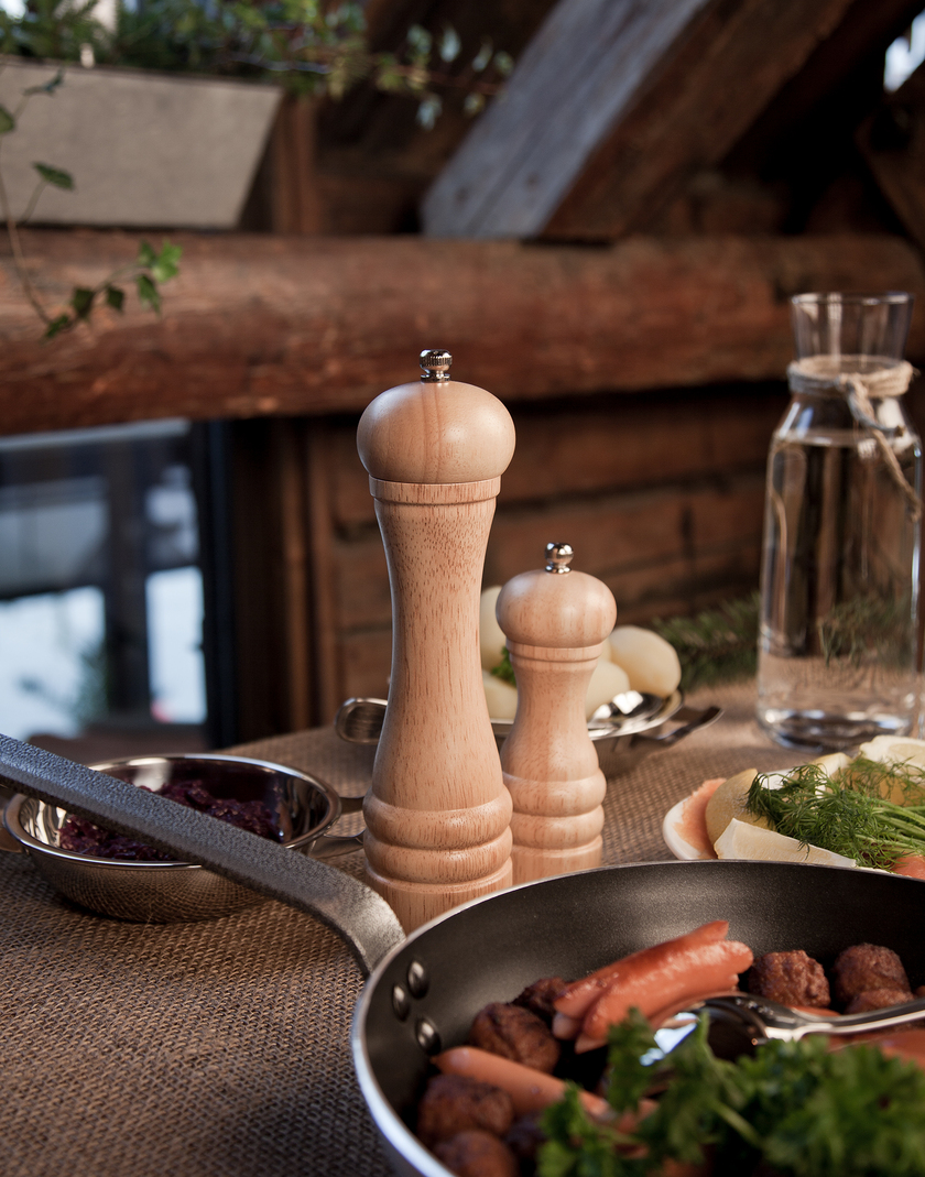 Salt&Pepper mill 25 cm, wood